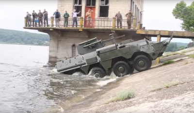 З’явилося відео випробувань нової модифікації БТР-4 "Буцефал"