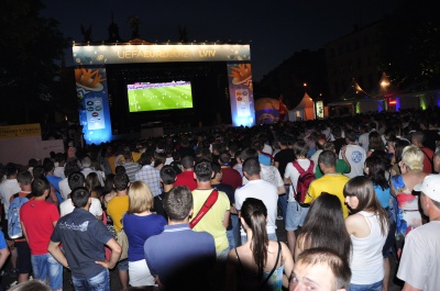 Матчі Євро-2016 у Чернівцях транслюватимуть у пабах і ресторанах