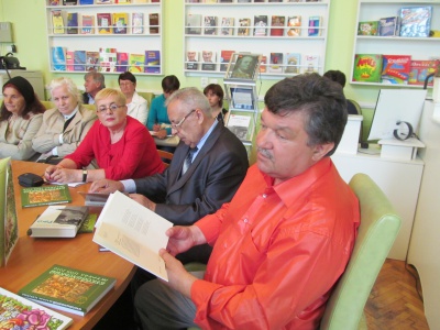 Мирослав Лазарук презентував нові книги