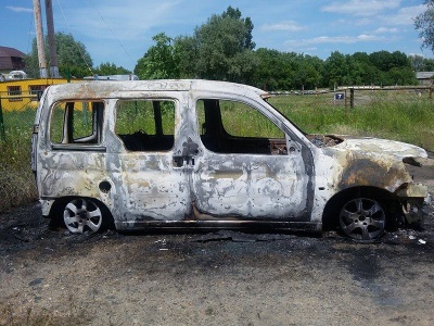 В активіста з Чернівців спалили автомобіль (ФОТО)