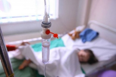 У дитсадку на Буковині отруїлися 13 дітей, у двох із них підтвердили сальмонельоз