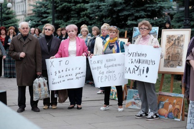 У Чернівцях молилися за депортованих буковинців (ФОТО)