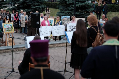 У Чернівцях молилися за депортованих буковинців (ФОТО)