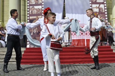 «Він ніколи не допускав панібратства», - Лариса Кадочникова про Івана Миколайчука (ФОТО)