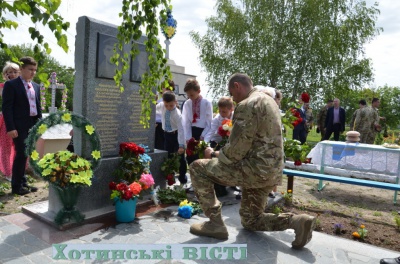 На Буковині відкрили пам’ятники загиблим учасникам АТО (ФОТО)