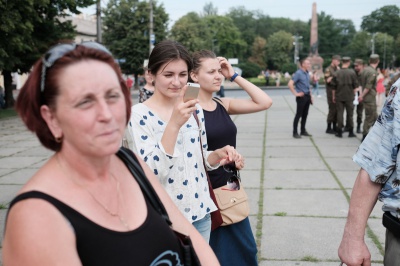 Військові оркестри виступили у Чернівцях на Соборній площі (ФОТО)