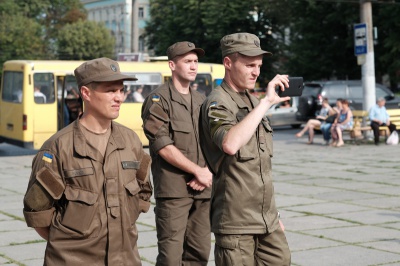 Військові оркестри виступили у Чернівцях на Соборній площі (ФОТО)