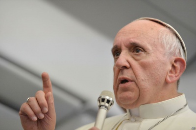 Католицькій церкві слід попросити вибачення у геїв, - папа Франциск