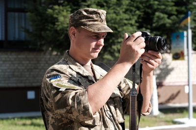 У Чернівцях топографи-геодезисти відзначили 75-річчя заснування військової частини