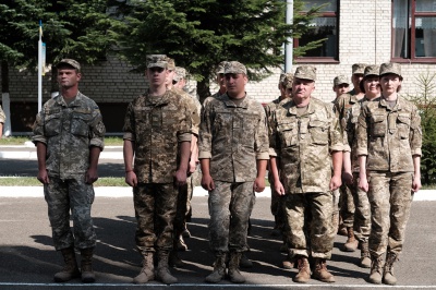 У Чернівцях топографи-геодезисти відзначили 75-річчя заснування військової частини