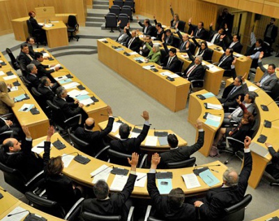 Парламент Кіпру закликав уряд скасувати санкції проти Росії