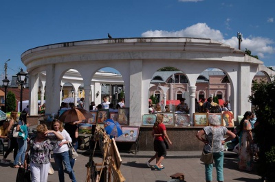 Петрівський ярмарок у Чернівцях: як пройшов перший день свята (ФОТО)