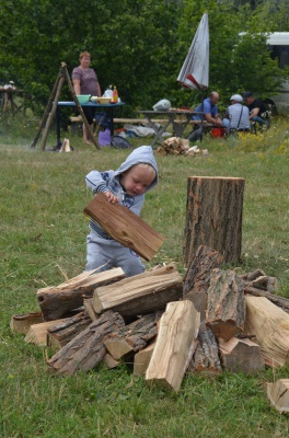 На еко-фестивалі готували "Кращу юшку на Дністрі" (ФОТО)