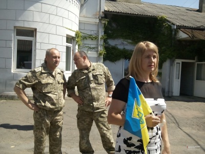 Тіло загиблого Героя на Сході привезли до Чернівців (ФОТО)