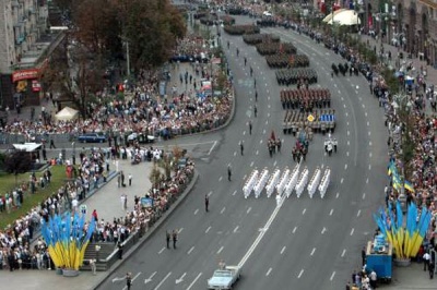 На День Незалежності Хрещатиком пройде військовий парад