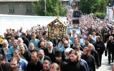 В УПЦ МП заявили, що пройдуть Києвом незважаючи на пікет ОУН