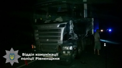 Рейсовий мікроавтобус Київ-Броди потрапив у ДТП: троє загиблих і четверо поранених
