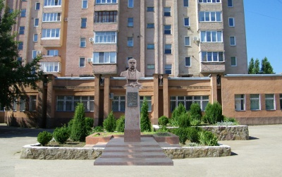 У Новодністровську, який позбувся пам’ятника Шевченку, встановлять новий монумент Кобзарю