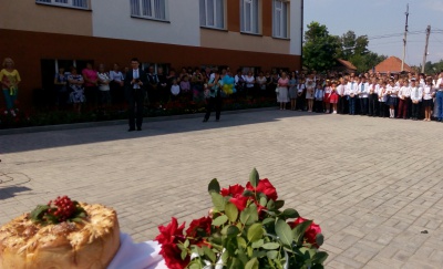 На Буковині відкрили нову школу (ФОТО)