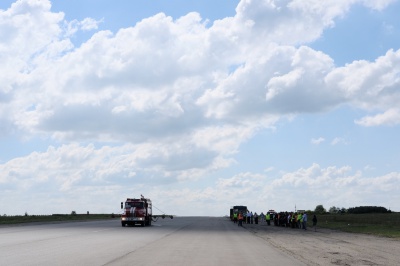 У аеропорті Чернівців з літака евакуювали пасажирів (ФОТО)