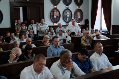 Фірму депутата міськради, що заборгувала Чернівцям понад мільйон, хочуть замінити ЖРЕПом №9