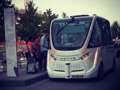 У французькому Ліоні почали курсувати безпілотні автобуси