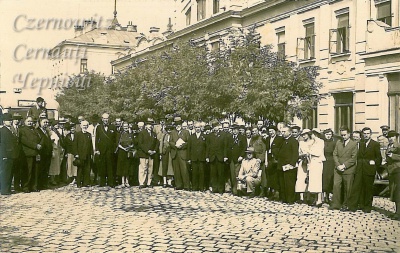 Про Чернівці в старих фото. Новий вокзал.