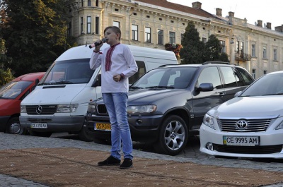 На благодійному концерті у Чернівцях на порятунок дитини зібрали 8 тисяч гривень (ФОТО)