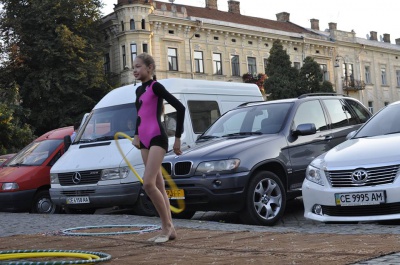 На благодійному концерті у Чернівцях на порятунок дитини зібрали 8 тисяч гривень (ФОТО)