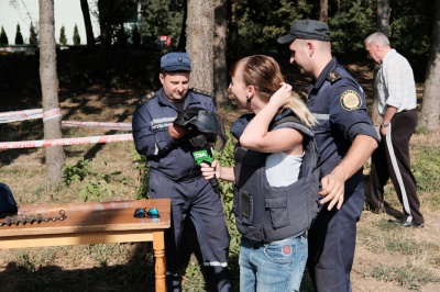 Чернівчани відчули себе в ролі рятувальників (ФОТО)