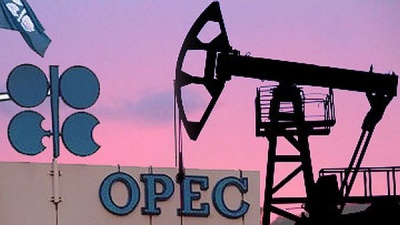 ЗМІ: Члени ОПЕК домовилися обмежити видобуток нафти