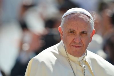 ЛГБТ слід поважати, але гендерна теорія в школах неприпустима, - папа Франциск