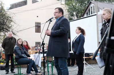 У Чернівцях відкрили пам’ятник в’язням єврейського гетто (ФОТО)