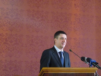 «Стипендії не скасують, а стипендіальний фонд має зрости», - віце-прем`єр-міністр Кириленко під час робочого візиту в Чернівці