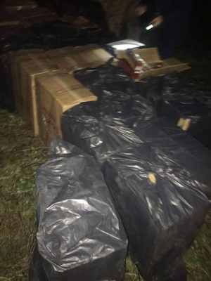 30 ящиків сигарет знайшли поблизу буковинського кордону