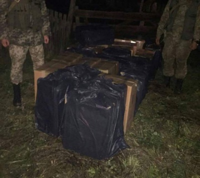 30 ящиків сигарет знайшли поблизу буковинського кордону