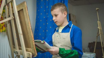 В Італії відкрилася виставка картин хлопчика-аутиста з Буковини (ФОТО)