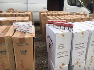 На Буковині СБУ затримала партію контрабандних цигарок на один мільйон гривень