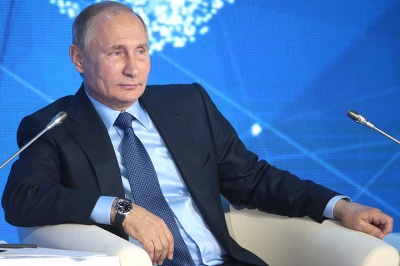 Путін пообіцяв росіянам тягнути з антисанкціями якомога довше