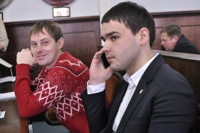 Депутати міськради Чернівців за два дні сесії ухвалили 10 питань із 35