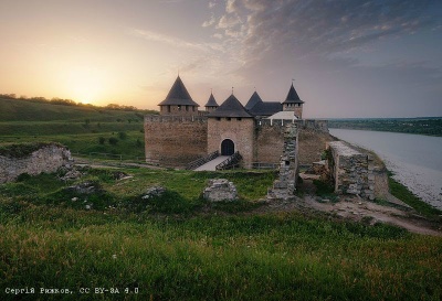 Два фото Хотинської фортеці потрапили до переможців Вікі-конкурсу