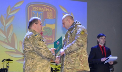 П’ятьом бійцям АТО з Чернівців вручили президенські нагороди (ФОТО)