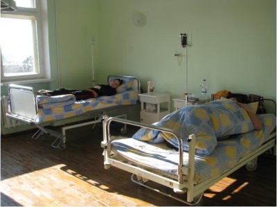 У районній лікарні в Кіцмані палати переповнені хворими на ГРВІ
