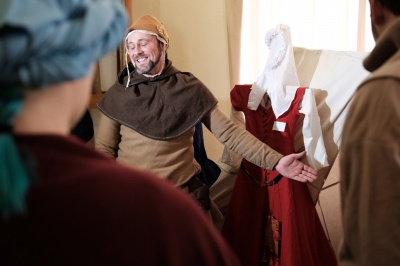 У Чернівцях відкрили виставку зброї та обладунків періоду Середньовіччя (ФОТО)