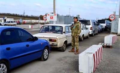 Бойовики обстріляли КПВВ "Майорськ", одна людина загинула