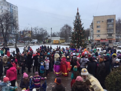 Вагітна Бужинська, програма свят і старі фото. Найголовніші події Буковини за вихідні