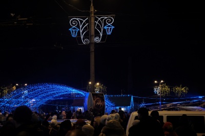 У Чернівцях відкрили головну ялинку міста