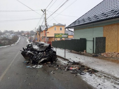 У лікарні помер водій автомобіля, який потрапив у ДТП на Буковині
