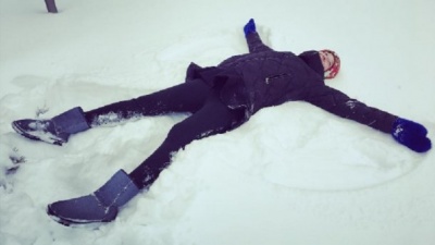 Вагітна Осадча показала, як валялася в снігу (ФОТО)