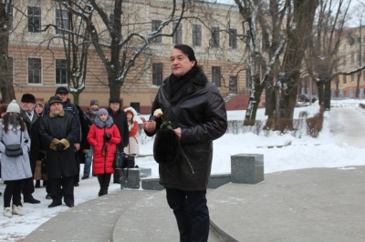 У Чернівцях вшанували пам’ять видатного письменника Юрія Федьковича (ФОТО)